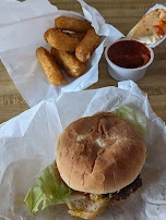Cheeseburger with Everything